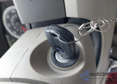 2009 Ford Escape Xlt z USA, uszkodzony, nr VIN 1FMCU93G69KC79790